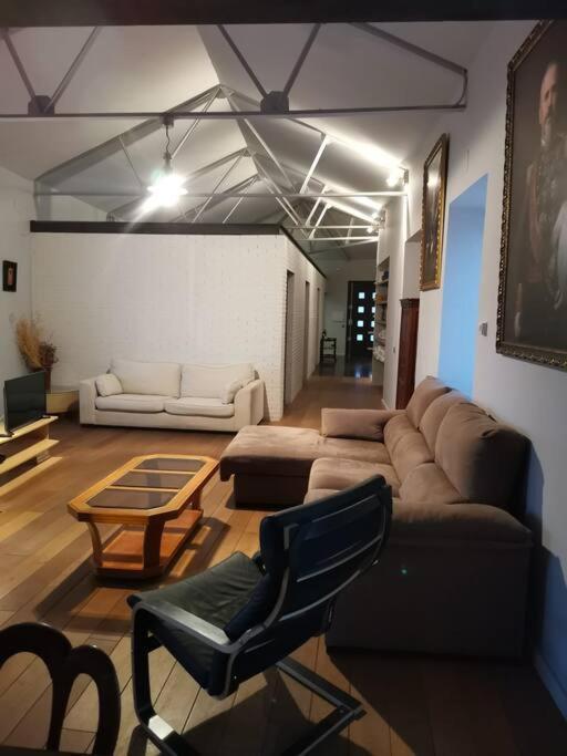 セゴビア Casa Bajo El Acueducto Con Plaza De Garajeヴィラ エクステリア 写真