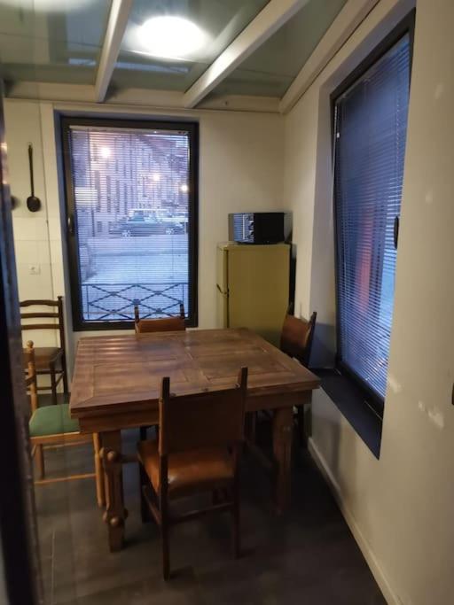 セゴビア Casa Bajo El Acueducto Con Plaza De Garajeヴィラ エクステリア 写真