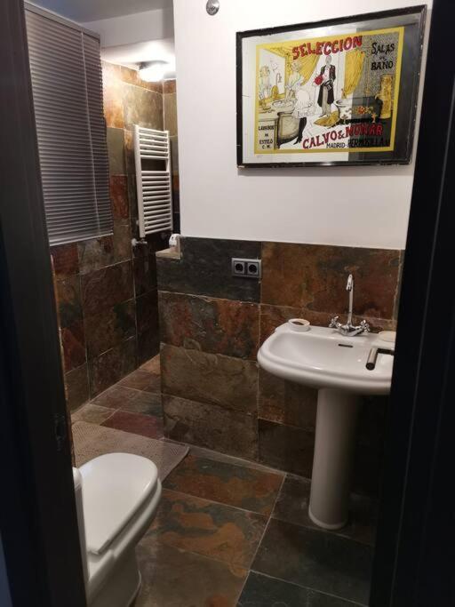 セゴビア Casa Bajo El Acueducto Con Plaza De Garajeヴィラ エクステリア 写真